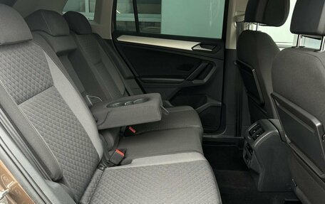 Volkswagen Tiguan II, 2019 год, 2 790 000 рублей, 18 фотография