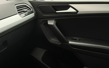 Volkswagen Tiguan II, 2019 год, 2 790 000 рублей, 14 фотография