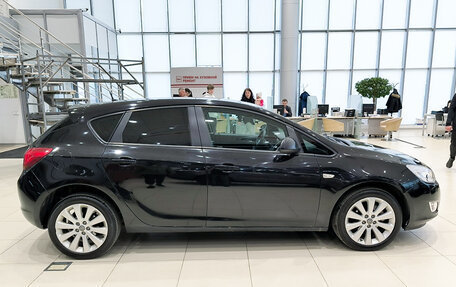 Opel Astra J, 2011 год, 590 000 рублей, 4 фотография