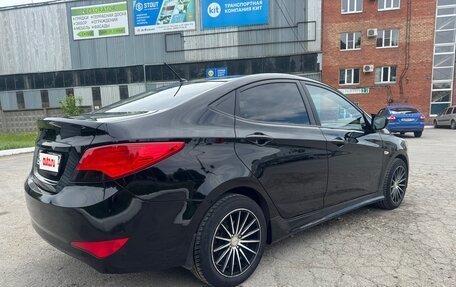 Hyundai Solaris II рестайлинг, 2014 год, 999 999 рублей, 4 фотография