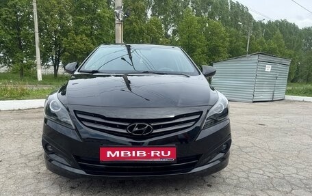 Hyundai Solaris II рестайлинг, 2014 год, 999 999 рублей, 2 фотография