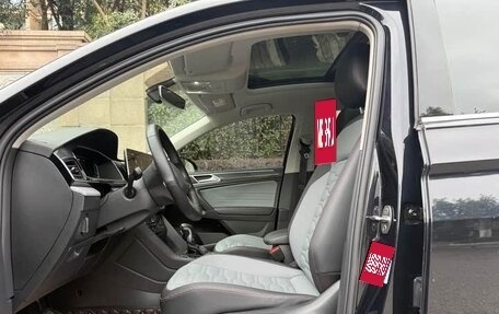 Volkswagen Tiguan II, 2022 год, 2 100 008 рублей, 13 фотография