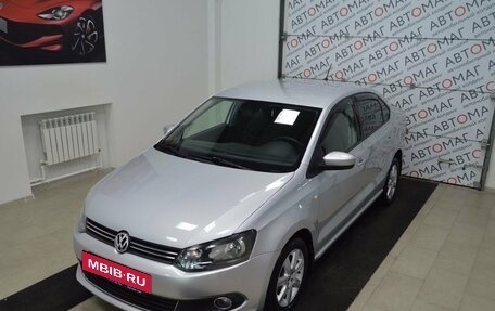 Volkswagen Polo VI (EU Market), 2015 год, 999 000 рублей, 2 фотография