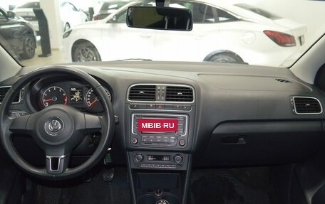 Volkswagen Polo VI (EU Market), 2015 год, 999 000 рублей, 31 фотография
