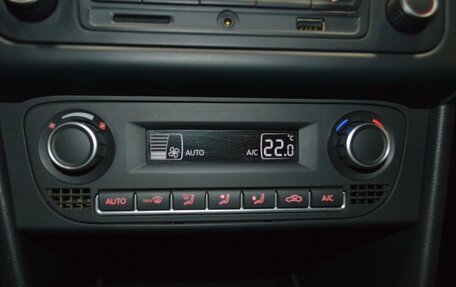 Volkswagen Polo VI (EU Market), 2015 год, 999 000 рублей, 38 фотография