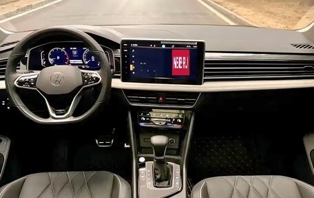 Volkswagen Tiguan II, 2022 год, 3 000 000 рублей, 7 фотография