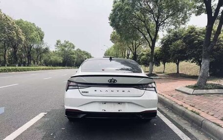Hyundai Elantra, 2022 год, 1 250 000 рублей, 5 фотография