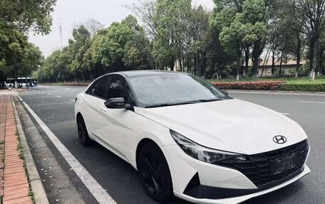 Hyundai Elantra, 2022 год, 1 250 000 рублей, 2 фотография