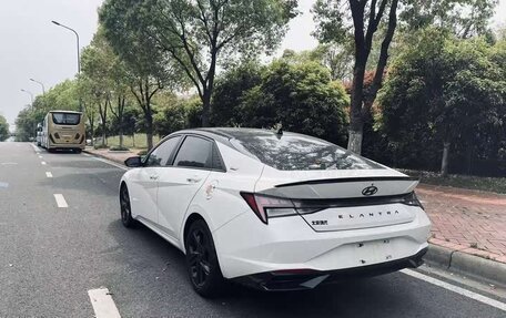Hyundai Elantra, 2022 год, 1 250 000 рублей, 4 фотография