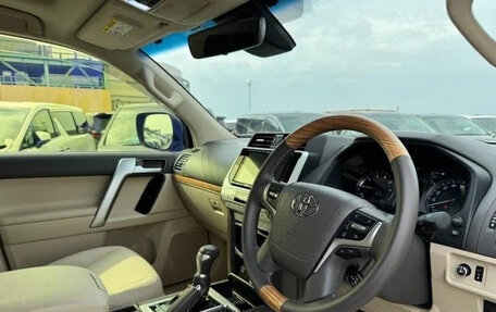 Toyota Land Cruiser Prado 150 рестайлинг 2, 2021 год, 3 450 199 рублей, 11 фотография