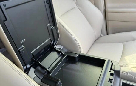 Toyota Land Cruiser Prado 150 рестайлинг 2, 2021 год, 3 450 199 рублей, 22 фотография