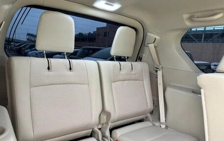Toyota Land Cruiser Prado 150 рестайлинг 2, 2021 год, 3 450 199 рублей, 25 фотография