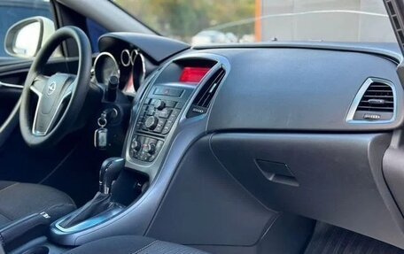 Opel Astra J, 2013 год, 799 000 рублей, 9 фотография