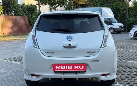 Nissan Leaf I, 2016 год, 1 050 000 рублей, 4 фотография