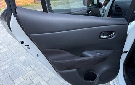 Nissan Leaf I, 2016 год, 1 050 000 рублей, 35 фотография