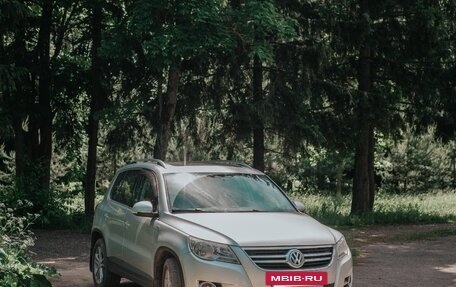 Volkswagen Tiguan I, 2010 год, 1 050 000 рублей, 2 фотография
