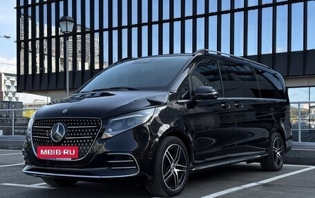 Mercedes-Benz V-Класс, 2024 год, 13 989 000 рублей, 5 фотография