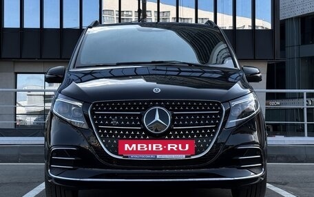 Mercedes-Benz V-Класс, 2024 год, 13 989 000 рублей, 2 фотография