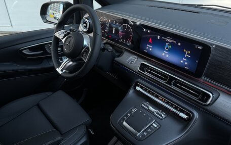 Mercedes-Benz V-Класс, 2024 год, 13 989 000 рублей, 26 фотография