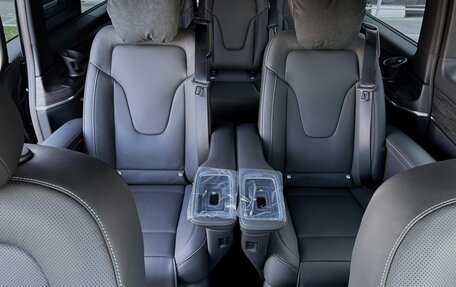 Mercedes-Benz V-Класс, 2024 год, 13 989 000 рублей, 23 фотография