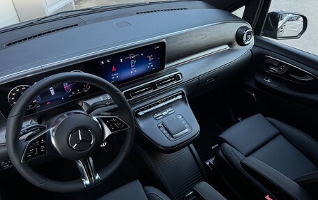 Mercedes-Benz V-Класс, 2024 год, 13 989 000 рублей, 30 фотография