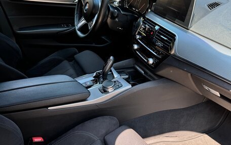 BMW 5 серия, 2017 год, 3 490 000 рублей, 4 фотография