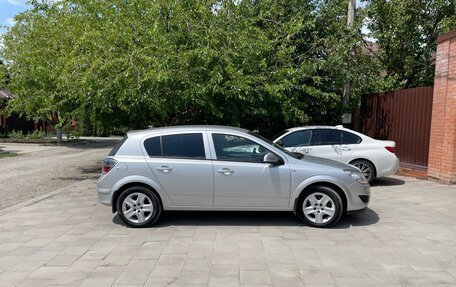 Opel Astra H, 2011 год, 750 000 рублей, 2 фотография