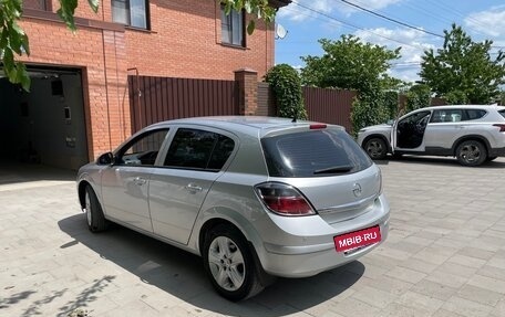 Opel Astra H, 2011 год, 750 000 рублей, 3 фотография
