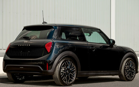 MINI Hatch, 2024 год, 5 800 000 рублей, 6 фотография