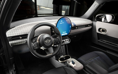 MINI Hatch, 2024 год, 5 800 000 рублей, 8 фотография