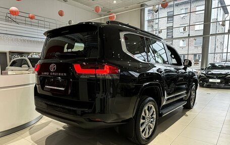 Toyota Land Cruiser, 2024 год, 13 000 000 рублей, 4 фотография