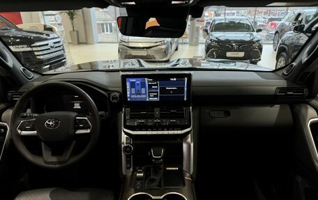 Toyota Land Cruiser, 2024 год, 13 000 000 рублей, 10 фотография