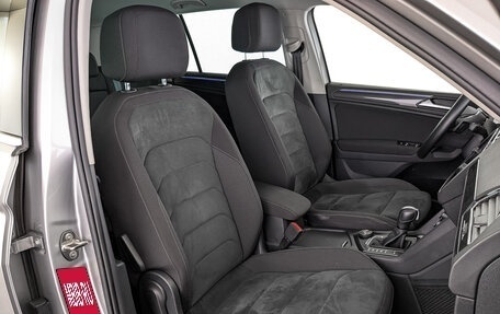 Volkswagen Tiguan II, 2020 год, 2 895 000 рублей, 24 фотография