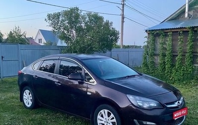 Opel Astra J, 2013 год, 690 000 рублей, 1 фотография
