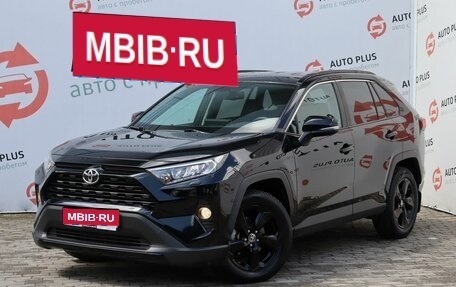 Toyota RAV4, 2021 год, 3 590 000 рублей, 1 фотография