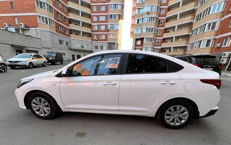 Hyundai Solaris II рестайлинг, 2021 год, 1 780 000 рублей, 6 фотография