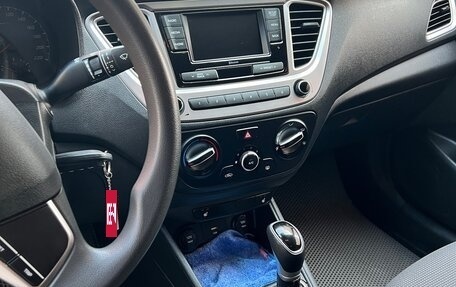 Hyundai Solaris II рестайлинг, 2021 год, 1 780 000 рублей, 9 фотография