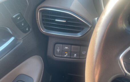Hyundai Santa Fe IV, 2018 год, 2 899 000 рублей, 13 фотография