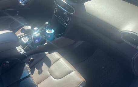 Hyundai Santa Fe IV, 2018 год, 2 899 000 рублей, 19 фотография