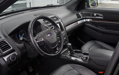 Ford Explorer VI, 2018 год, 3 173 000 рублей, 10 фотография