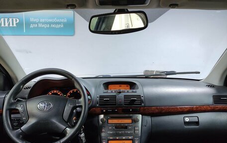 Toyota Avensis III рестайлинг, 2004 год, 718 000 рублей, 10 фотография