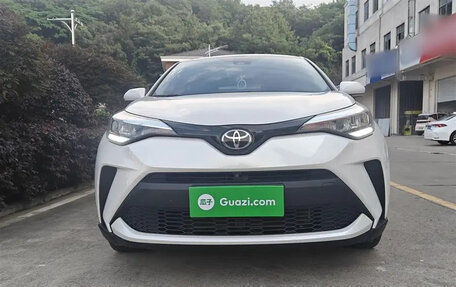 Toyota C-HR I рестайлинг, 2021 год, 1 850 000 рублей, 6 фотография