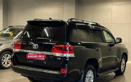 Toyota Land Cruiser 200, 2018 год, 6 097 000 рублей, 6 фотография