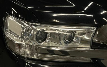 Toyota Land Cruiser 200, 2018 год, 6 097 000 рублей, 21 фотография