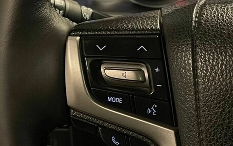 Toyota Land Cruiser 200, 2018 год, 6 097 000 рублей, 15 фотография