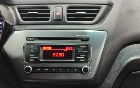 KIA Rio III рестайлинг, 2015 год, 790 000 рублей, 16 фотография