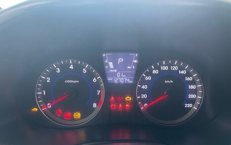 Hyundai Solaris II рестайлинг, 2013 год, 780 000 рублей, 15 фотография