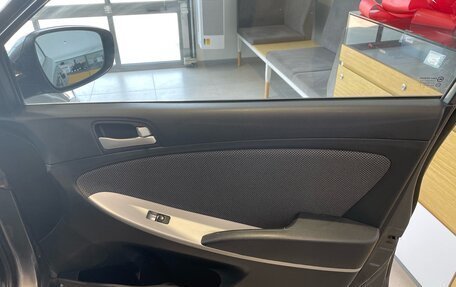 Hyundai Solaris II рестайлинг, 2013 год, 780 000 рублей, 18 фотография