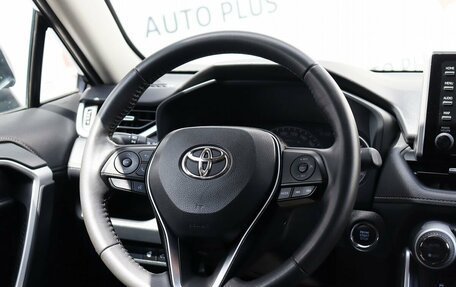Toyota RAV4, 2021 год, 3 590 000 рублей, 12 фотография