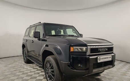Toyota Land Cruiser Prado, 2024 год, 10 490 000 рублей, 3 фотография